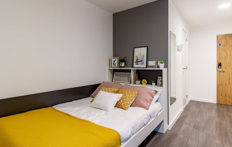 Premium En Suite, Pavilion Court, 20 First Way, Wembley, London - Image 1